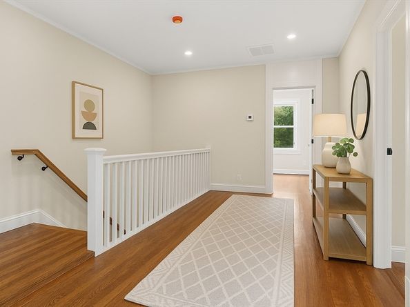 37 George St. 37, Newton MA 02458