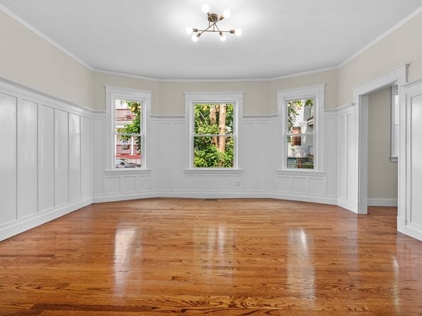 37 George St. 37, Newton MA 02458