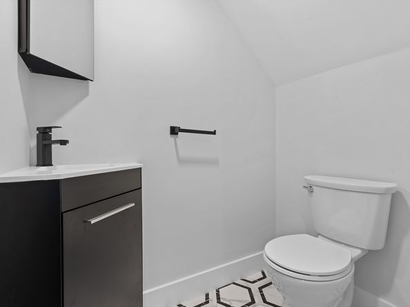 37 George St. 37, Newton MA 02458