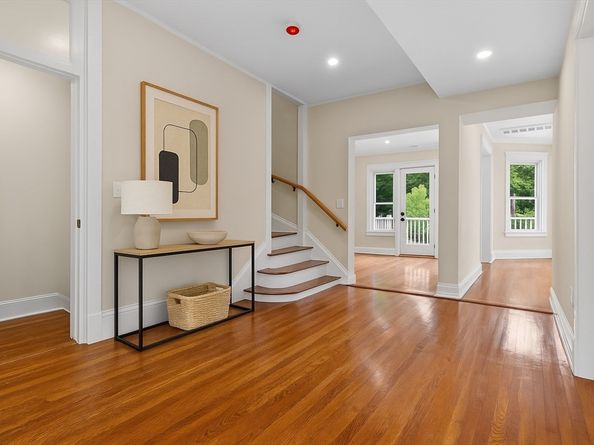 37 George St. 37, Newton MA 02458