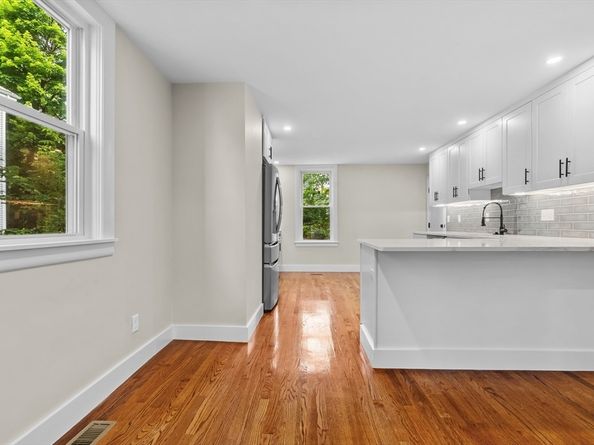 37 George St. 37, Newton MA 02458