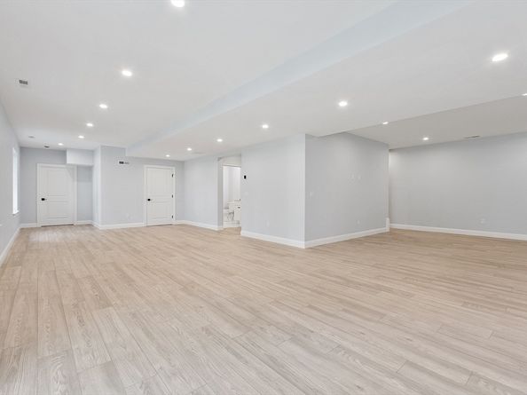 786 Main St, Hudson MA 01749