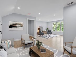 786 Main St, Hudson MA 01749