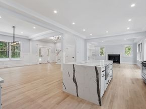 786 Main St, Hudson MA 01749