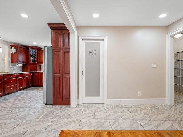 67 Moscow Rd, Holden MA 01522