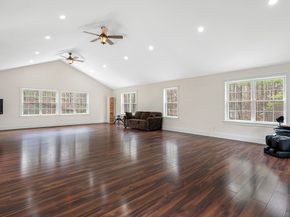 67 Moscow Rd, Holden MA 01522