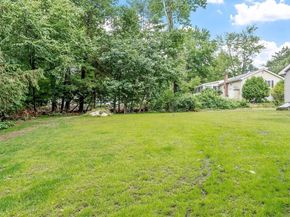 329 Gorwin Dr, Holliston MA 01746