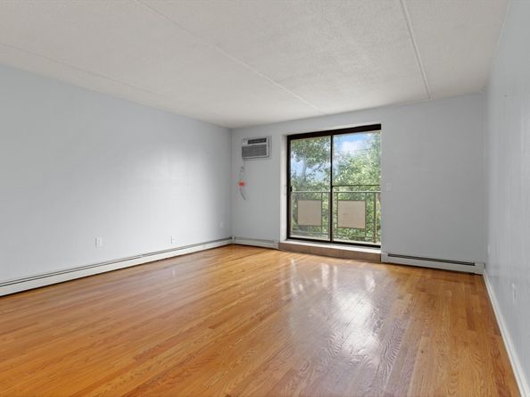 301 Lowell Street 31, Somerville MA 02145