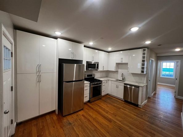 6- Shelby Street 1, Boston MA 02128