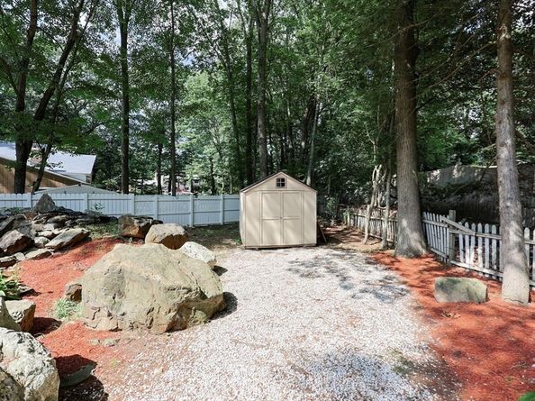 14 Minuteman Way, Shrewsbury MA 01545