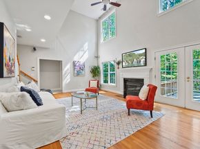 118 Colonial Ridge Dr, Boxborough MA 01719