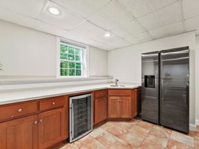 118 Colonial Ridge Dr, Boxborough MA 01719