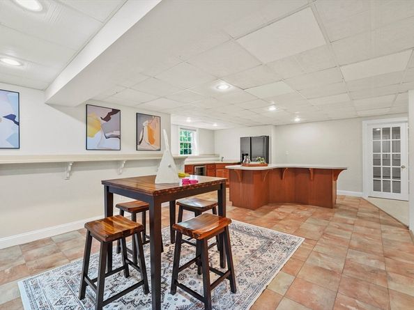 118 Colonial Ridge Dr, Boxborough MA 01719