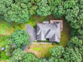 118 Colonial Ridge Dr, Boxborough MA 01719