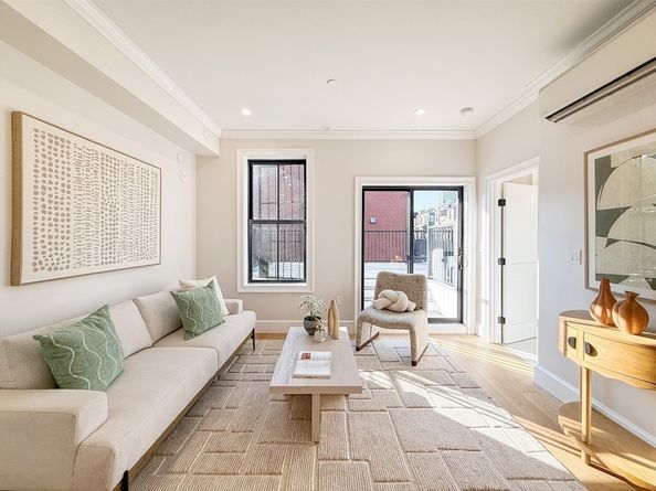 667 Tremont Street 3, Boston MA 02118