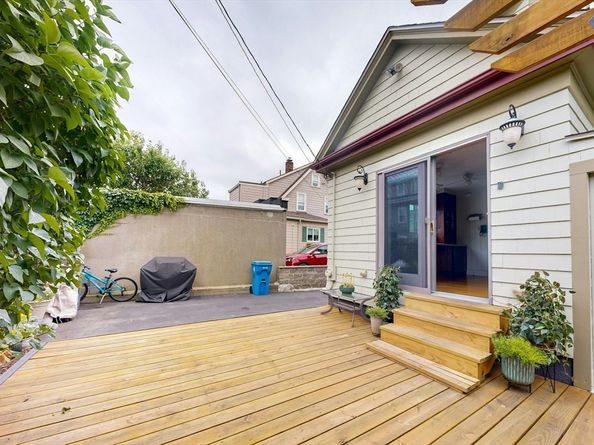 54 Townsend, Winthrop MA 02152