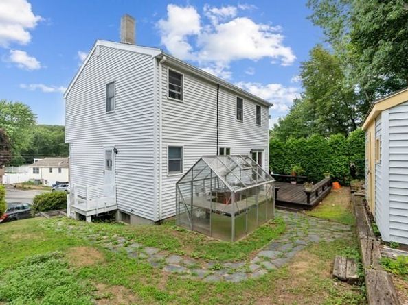 32 Johnson St, Malden MA 02148