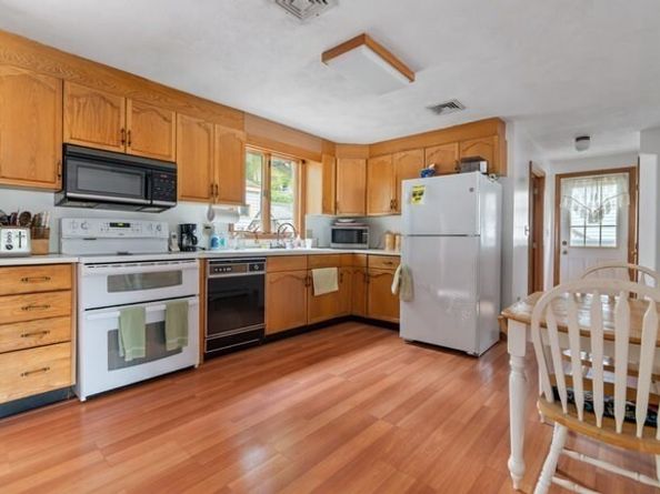 32 Johnson St, Malden MA 02148