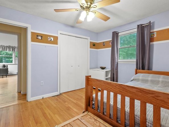 5 Carriage Drive, Chelmsford MA 01824