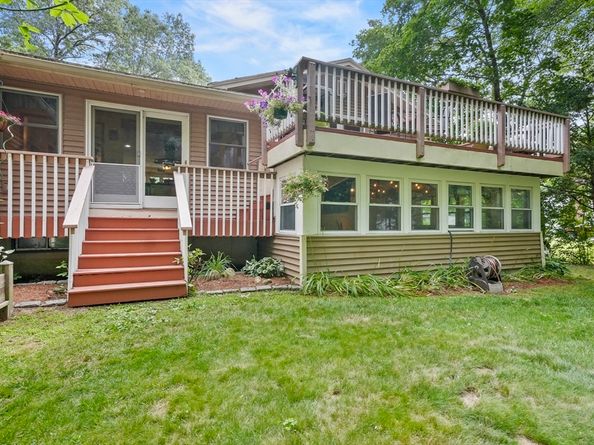 5 Carriage Drive, Chelmsford MA 01824