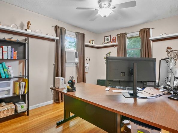 5 Carriage Drive, Chelmsford MA 01824