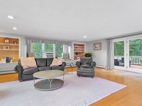 5 Carriage Drive, Chelmsford MA 01824