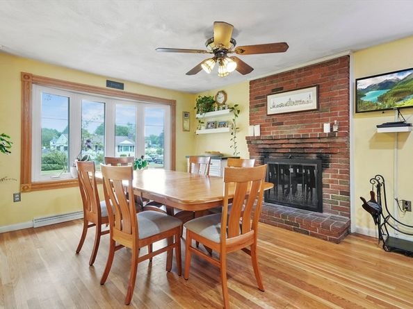 5 Carriage Drive, Chelmsford MA 01824