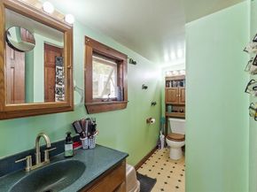 6 Wyman Rd, Ashburnham MA 01430