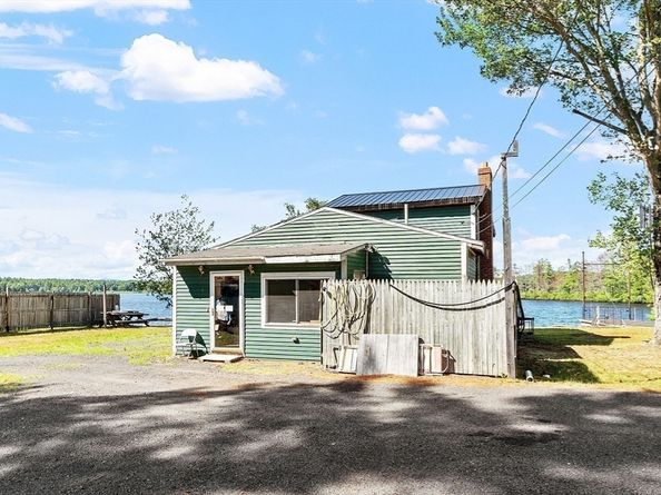 6 Wyman Rd, Ashburnham MA 01430