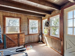 6 Wyman Rd, Ashburnham MA 01430
