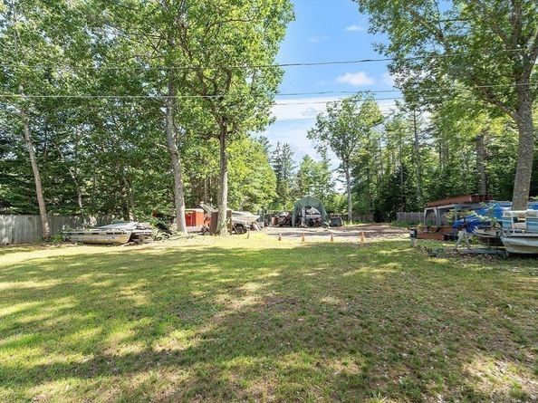 6 Wyman Rd, Ashburnham MA 01430
