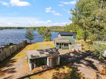 6 Wyman Rd