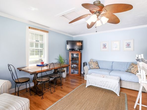 387 W Main St, Millbury MA 01527