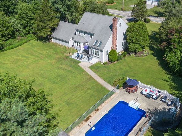 387 W Main St, Millbury MA 01527