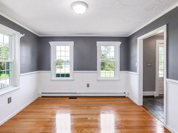 387 W Main St, Millbury MA 01527