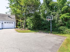 387 W Main St, Millbury MA 01527