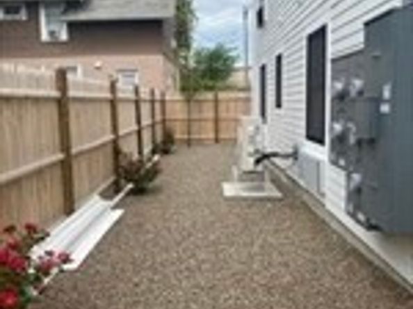 15 Yuill Circle 4, Boston MA 02136