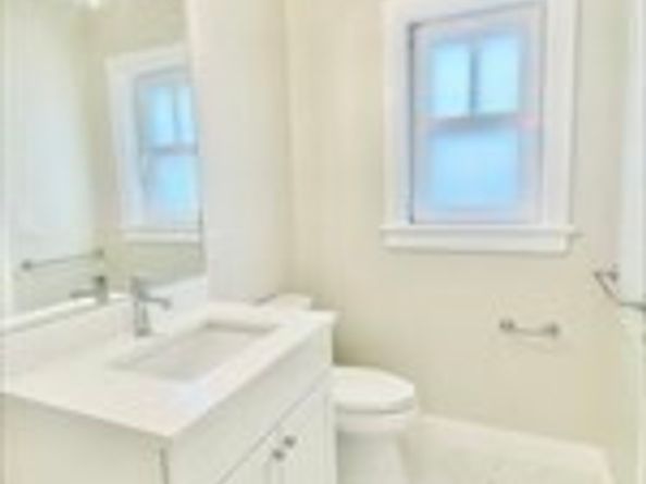 15 Yuill Circle 4, Boston MA 02136