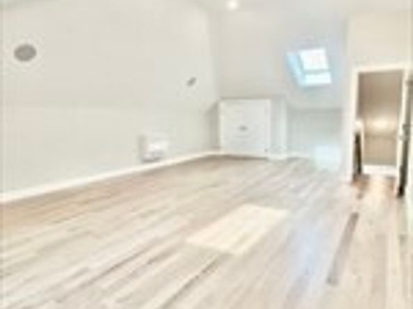 15 Yuill Circle 4, Boston MA 02136