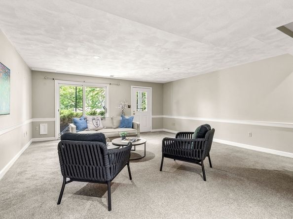 30 Breakwater Cv 30, Chelsea MA 02150