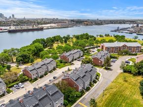 30 Breakwater Cv 30, Chelsea MA 02150