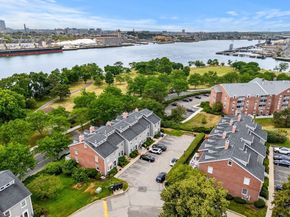 30 Breakwater Cv 30, Chelsea MA 02150