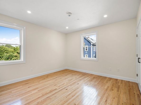 21-23 Thornton St 3, Revere MA 02151
