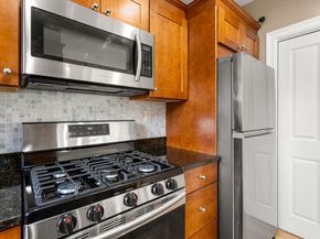 126 Jersey St 201, Boston MA 02215