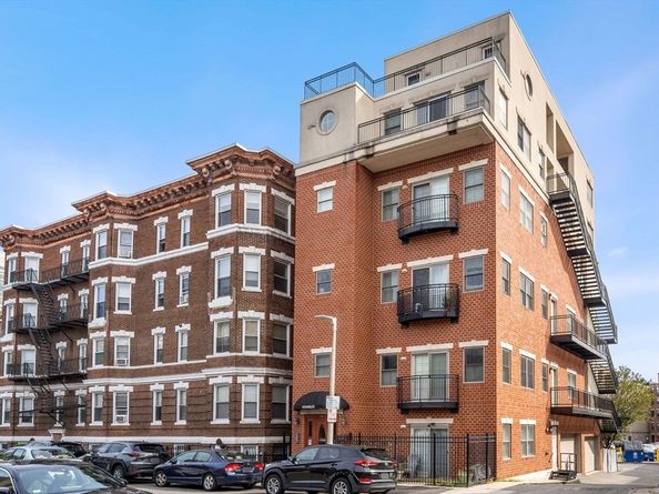 126 Jersey St 201, Boston MA 02215