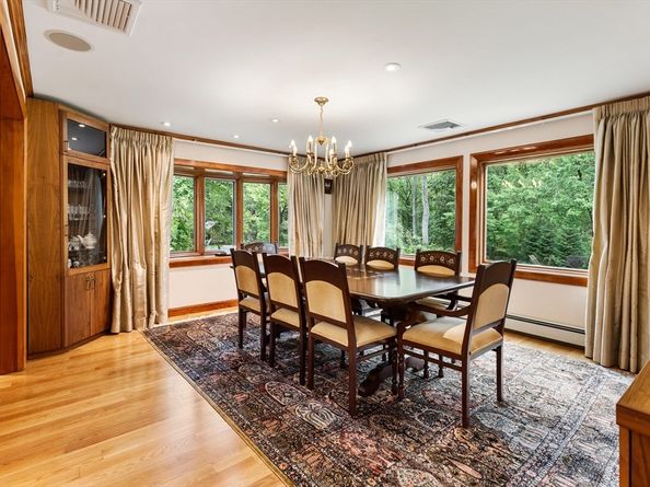 6 Maureen Rd, Lexington MA 02420