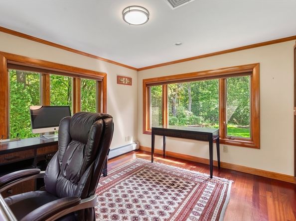 6 Maureen Rd, Lexington MA 02420