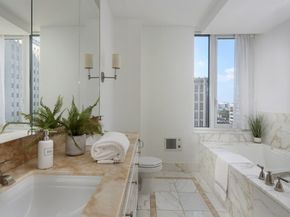 400 Stuart St 23E, Boston MA 02116