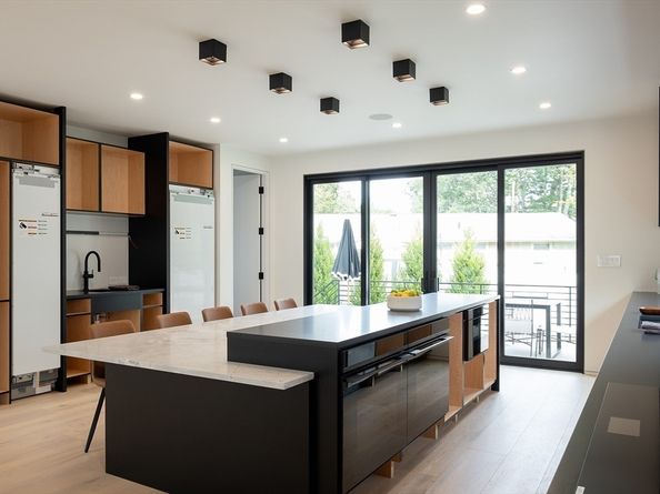 95 Deerfield Road, Needham MA 02492