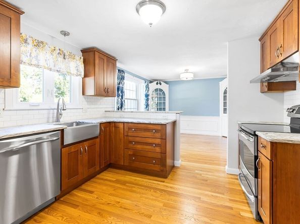857 Vfw Parkway, Boston MA 02132